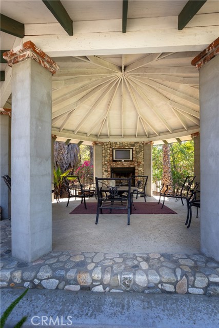 628 Sunnyside Avenue, Redlands CA: https://media.crmls.org/medias/83c3c89a-579d-4ddd-b49d-5fa805fec1d9.jpg