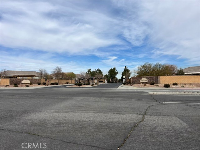 Detail Gallery Image 34 of 36 For 19453 Sunrise Ave, Apple Valley,  CA 92308 - 2 Beds | 2 Baths