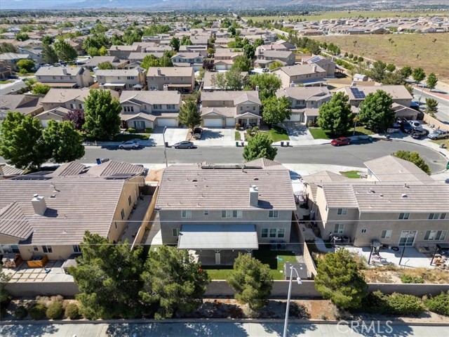 Detail Gallery Image 5 of 46 For 4813 Jade Ct, Lancaster,  CA 93536 - 5 Beds | 5 Baths