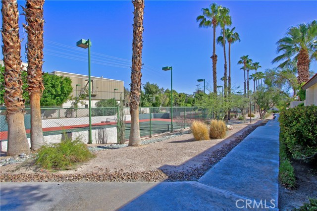Image 34 for 1451  E Amado RD