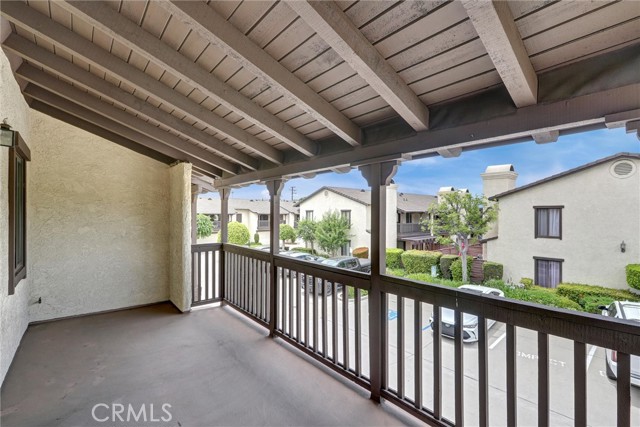 1180 Strawberry Lane, Glendora CA: https://media.crmls.org/medias/83c4d800-81b2-4c0e-b023-72890668e2f9.jpg