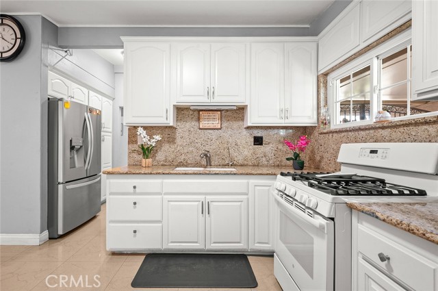 Detail Gallery Image 9 of 24 For 506 W Rosslynn, Fullerton,  CA 92832 - 3 Beds | 2 Baths