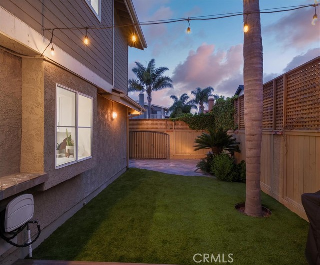 2017 Curtis Avenue, Redondo Beach CA: https://media.crmls.org/medias/83c58eb6-c1dc-4599-9eb3-f101041e9e1f.jpg