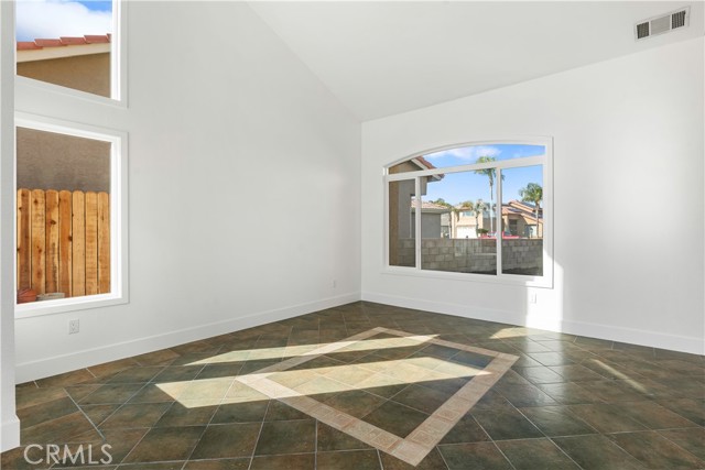 Detail Gallery Image 41 of 46 For 6107 Cartagena Ave, Bakersfield,  CA 93313 - 4 Beds | 3 Baths