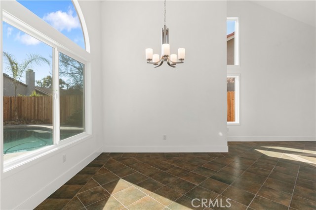 Detail Gallery Image 39 of 46 For 6107 Cartagena Ave, Bakersfield,  CA 93313 - 4 Beds | 3 Baths