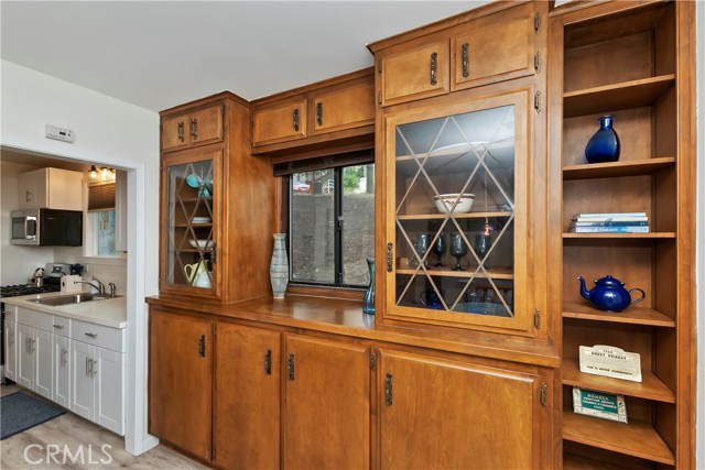 Detail Gallery Image 10 of 32 For 23677 Hillside Dr, Crestline,  CA 92325 - 1 Beds | 1 Baths