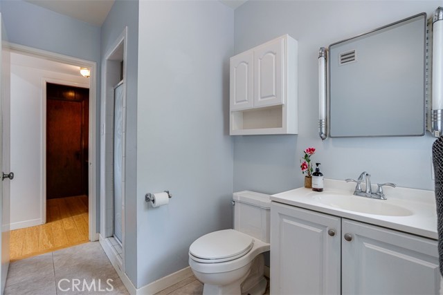 Detail Gallery Image 25 of 45 For 523 Meadows Dr., Glendale,  CA 91202 - 4 Beds | 4 Baths
