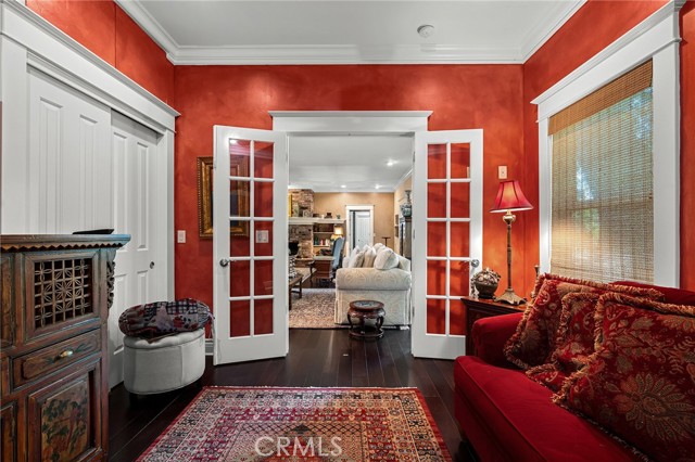 2176 Bidwell Avenue, Chico CA: https://media.crmls.org/medias/83c8f5e1-78b7-4dd0-a880-c966f6d36e63.jpg