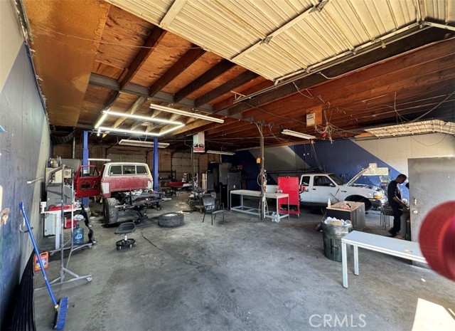 Image 11 of 17 For 2396 Cabrera