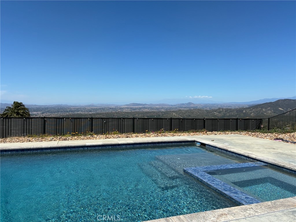 12451 Rancho Heights