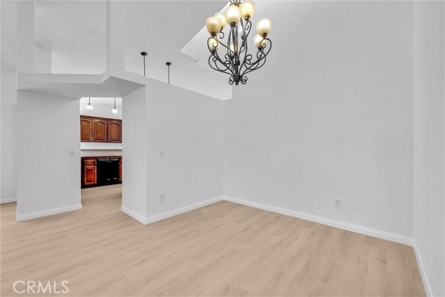 Detail Gallery Image 6 of 44 For 10561 Mendoza Rd, Moreno Valley,  CA 92557 - 4 Beds | 2 Baths