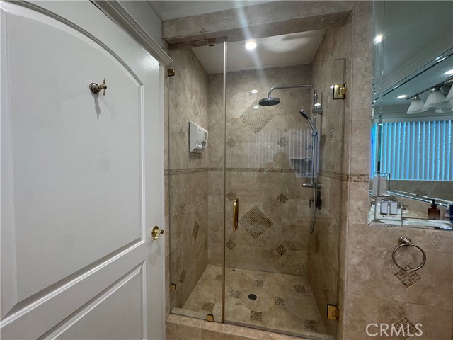 Detail Gallery Image 27 of 44 For 5092 Chimineas, Tarzana,  CA 91356 - 4 Beds | 2 Baths