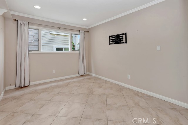176 Sunset Terrace, Laguna Beach CA: https://media.crmls.org/medias/83ca79ae-3307-4554-90a1-d23263565967.jpg