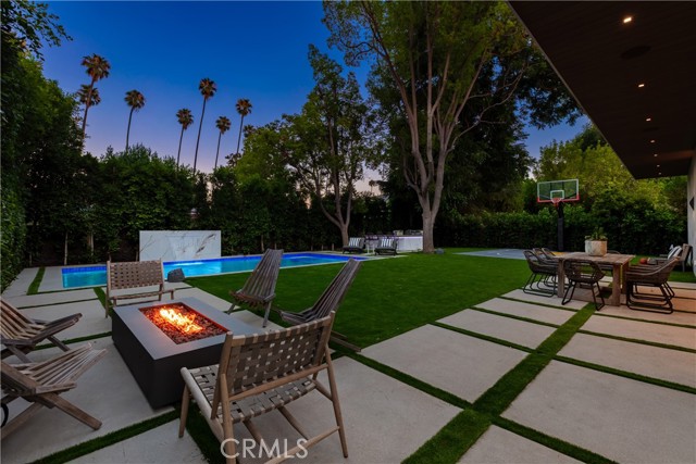 Detail Gallery Image 46 of 54 For 4430 Atoll Ave, Sherman Oaks,  CA 91423 - 6 Beds | 6/1 Baths