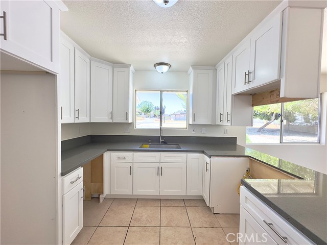 15967 Culver Road, Victorville CA: https://media.crmls.org/medias/83cad626-a403-46e0-b08f-a4d1b40c6e1f.jpg