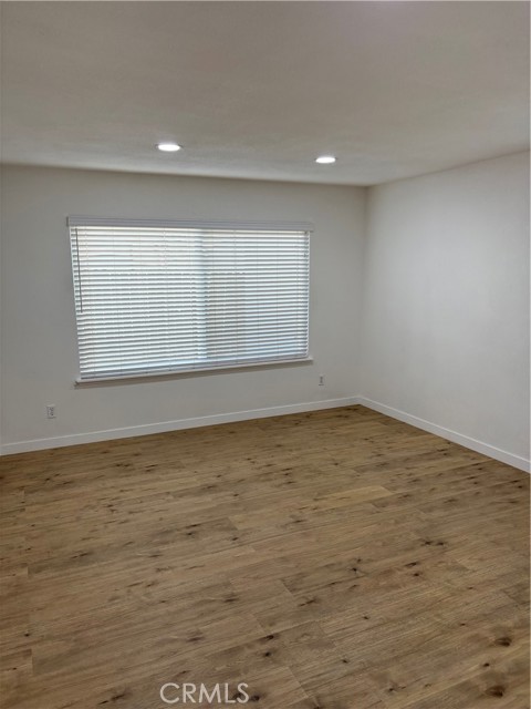 3727 W Avenue K11, Lancaster CA: https://media.crmls.org/medias/83cb6fac-952b-415c-94ff-a35e3f2d05e9.jpg
