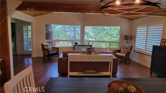 Detail Gallery Image 11 of 27 For 221 Darfo Dr, Crestline,  CA 92325 - 3 Beds | 2 Baths