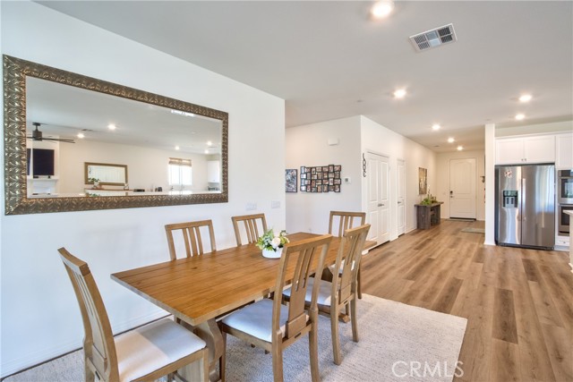 33084 Toledo Bend Court, Winchester CA: https://media.crmls.org/medias/83cc2228-f517-4493-aacc-7e92ca3b29aa.jpg