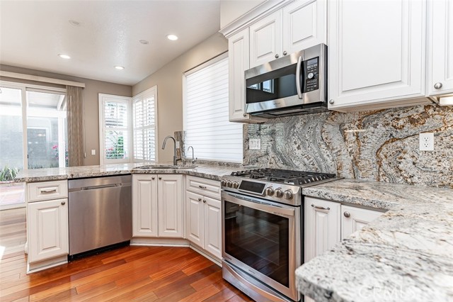 Detail Gallery Image 12 of 37 For 15267 Riviera Ln, La Mirada,  CA 90638 - 4 Beds | 3 Baths