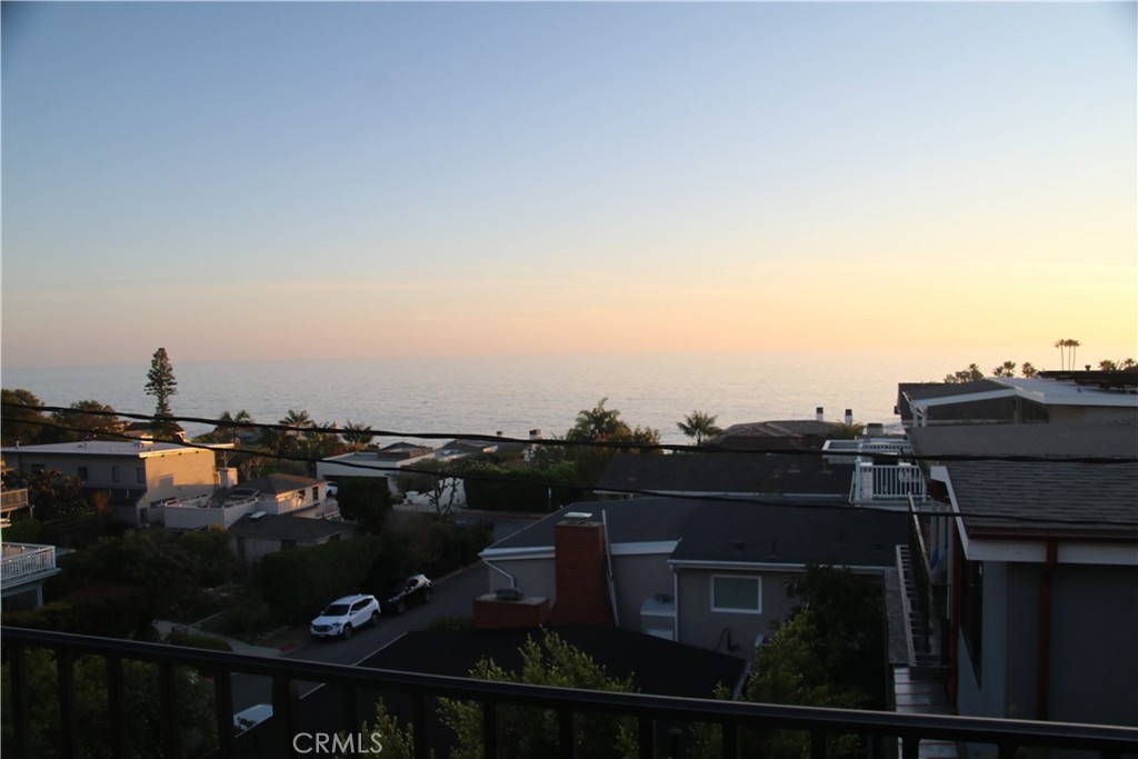 83ccc9d3 4f11 4597 B331 099cc6adb244