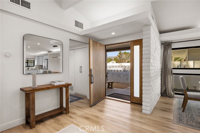 Detail Gallery Image 6 of 26 For 18234 Tribune St, Porter Ranch,  CA 91326 - 3 Beds | 2 Baths