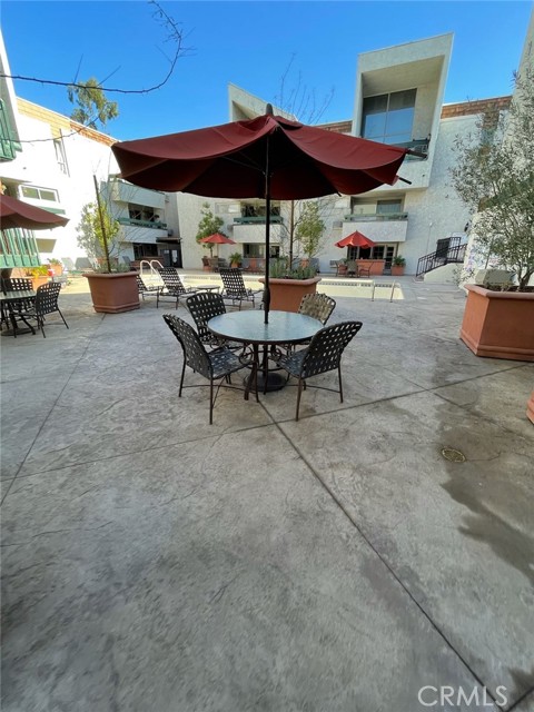 Detail Gallery Image 15 of 17 For 360 S Euclid #122,  Pasadena,  CA 91101 - 1 Beds | 1 Baths