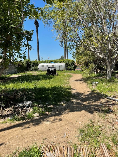 342 Hollenbeck, Covina CA: https://media.crmls.org/medias/83cdc198-9452-4683-be30-622d779693e4.jpg