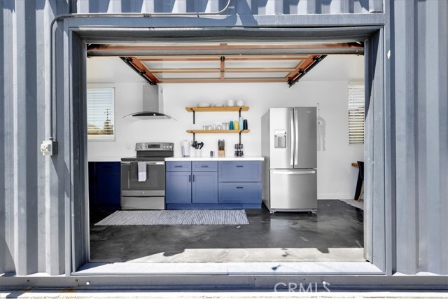 6816 Saddleback Road, Joshua Tree CA: https://media.crmls.org/medias/83cdecee-7481-46c3-b954-bb6dd8ad2a9b.jpg