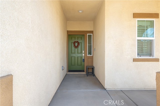 Detail Gallery Image 5 of 44 For 10657 Appaloosa, Hesperia,  CA 92345 - 4 Beds | 3 Baths