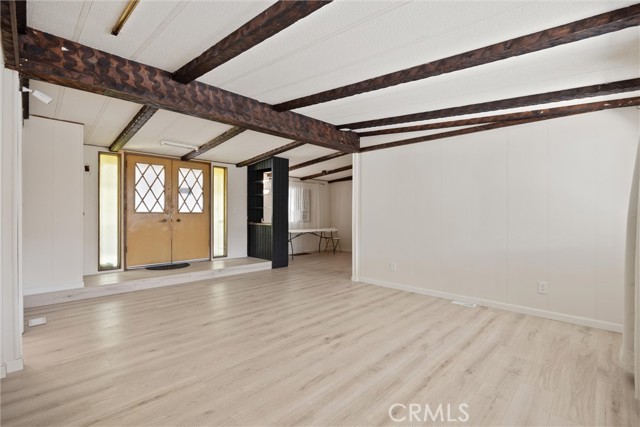 701 E Lassen Avenue, Chico CA: https://media.crmls.org/medias/83ce2e56-93c9-4c7c-83e0-b3a54ec0c624.jpg