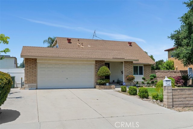 1725 Trinity Loop, Ontario CA: https://media.crmls.org/medias/83cf27d2-c592-4249-acef-3942022d91d8.jpg