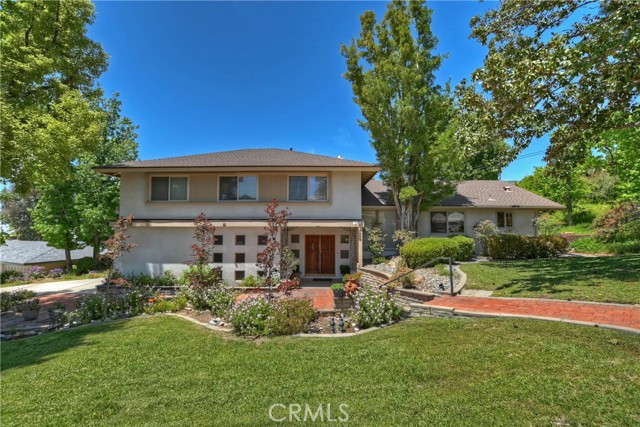 Detail Gallery Image 1 of 62 For 6600 Summit Dr, Highland,  CA 92346 - 4 Beds | 2/1 Baths