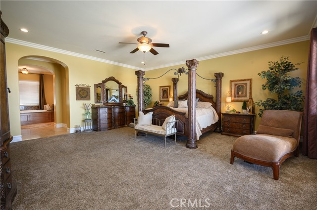 Detail Gallery Image 5 of 46 For 38150 via Huerta, Murrieta,  CA 92562 - 5 Beds | 4/2 Baths