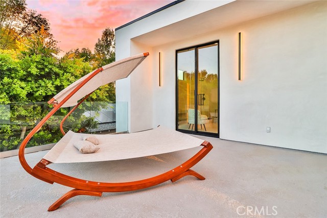 22930 Dolorosa Street, Woodland Hills CA: https://media.crmls.org/medias/83cf4e32-c43e-48ad-aaa8-3a9aaca31248.jpg