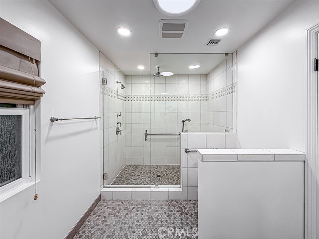 Detail Gallery Image 38 of 60 For 15452 Varden, Sherman Oaks,  CA 91403 - 4 Beds | 4 Baths