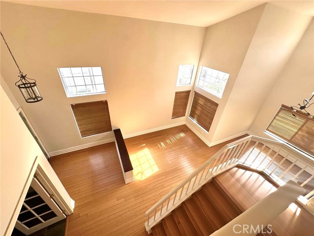 Detail Gallery Image 8 of 14 For 8042 San Tropez Ct, Fontana,  CA 92336 - 4 Beds | 2/1 Baths