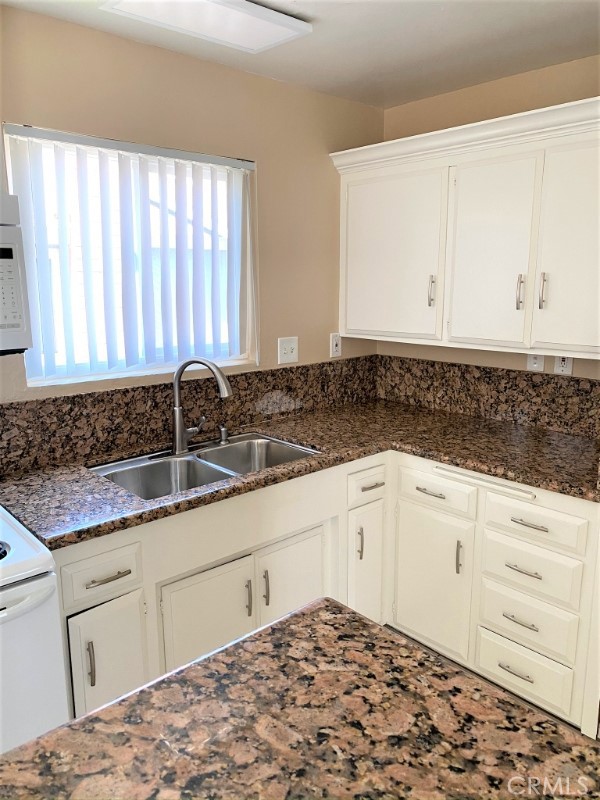 Detail Gallery Image 4 of 23 For 931 W 19th St #30,  Costa Mesa,  CA 92627 - 1 Beds | 1 Baths