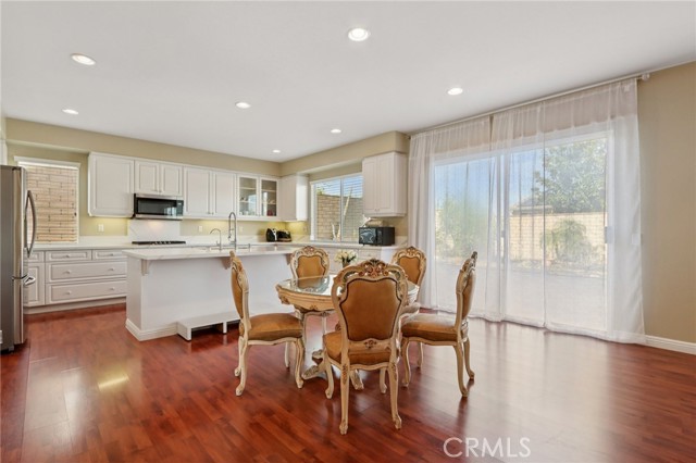 Detail Gallery Image 11 of 73 For 1659 via Sevilla St, Corona,  CA 92881 - 6 Beds | 4 Baths