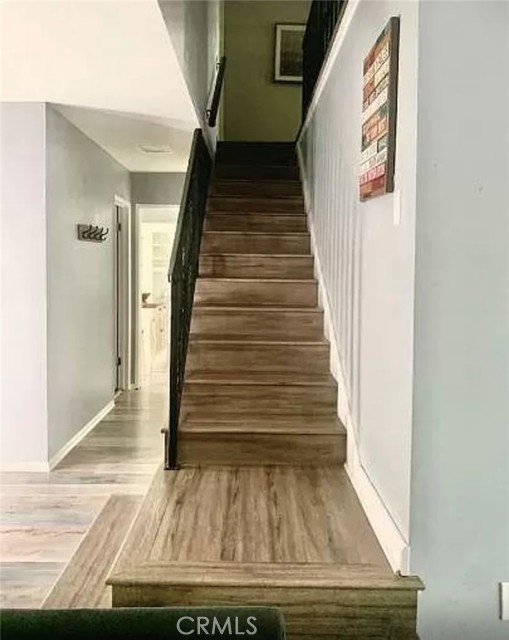 Detail Gallery Image 9 of 16 For 5500 Blanco, Woodland Hills,  CA 91367 - 5 Beds | 2/1 Baths