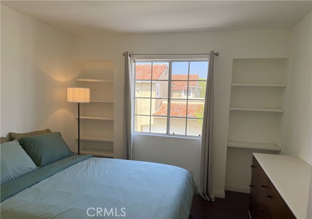 2444 Paseo Circulo, Tustin CA: https://media.crmls.org/medias/83d29140-f105-4e7a-9780-2ff2dcdcb4f2.jpg