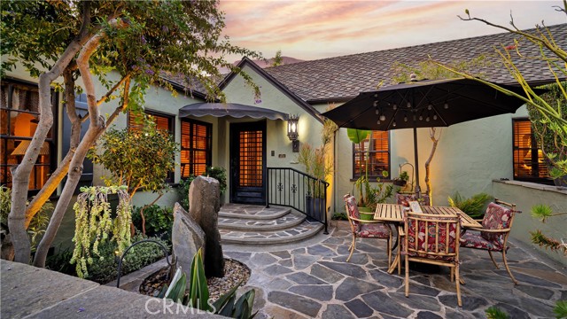 Detail Gallery Image 12 of 70 For 2510 N Park Bld, Santa Ana,  CA 92706 - 4 Beds | 2/1 Baths