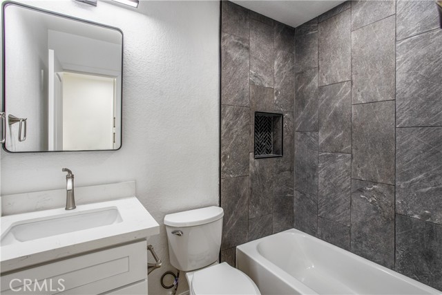 Detail Gallery Image 13 of 24 For 24811 Sundial Way, Moreno Valley,  CA 92557 - 4 Beds | 2 Baths