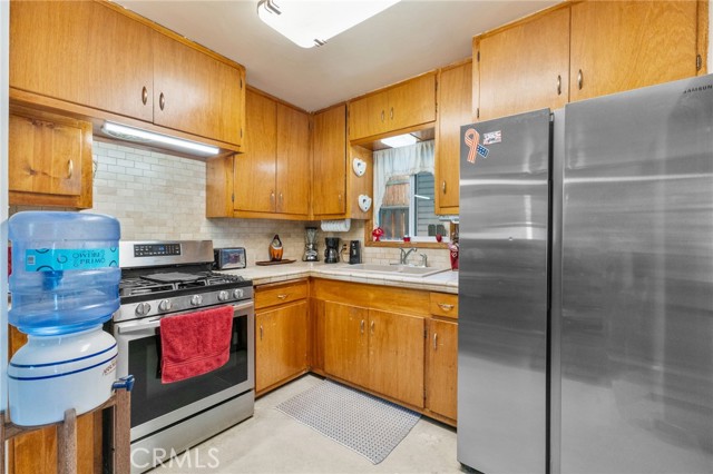 Detail Gallery Image 6 of 17 For 29239 Lake Brook Ave, Cedar Glen,  CA 92321 - 3 Beds | 2 Baths