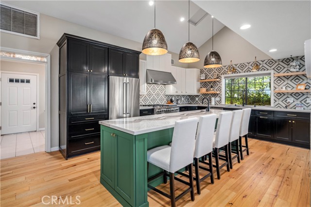 Detail Gallery Image 13 of 72 For 41432 Terrazzo Dr, Palmdale,  CA 93551 - 4 Beds | 3 Baths
