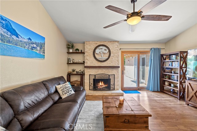 26927 Cuatro Milpas Street, Valencia CA: https://media.crmls.org/medias/83d44d73-c826-499a-ba40-1351db41d139.jpg