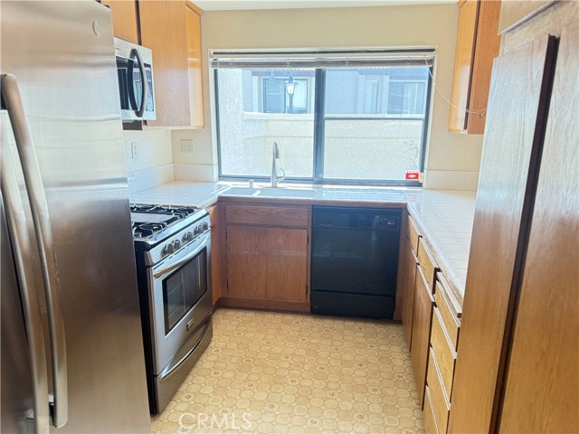 Detail Gallery Image 44 of 47 For 1496 Corte Hacienda, Upland,  CA 91786 - 2 Beds | 2/1 Baths