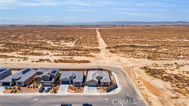 Detail Gallery Image 6 of 38 For 3932 Birchwood Ave, Rosamond,  CA 93560 - 4 Beds | 3 Baths