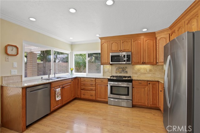 20392 Densmore Lane, Huntington Beach CA: https://media.crmls.org/medias/83d4d700-9e46-436c-b46e-fbd87f307071.jpg