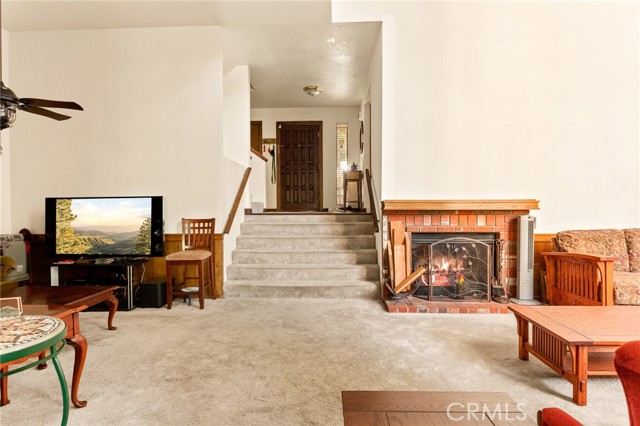 Detail Gallery Image 23 of 42 For 27494 White Fir Dr, Lake Arrowhead,  CA 92352 - 3 Beds | 2/1 Baths