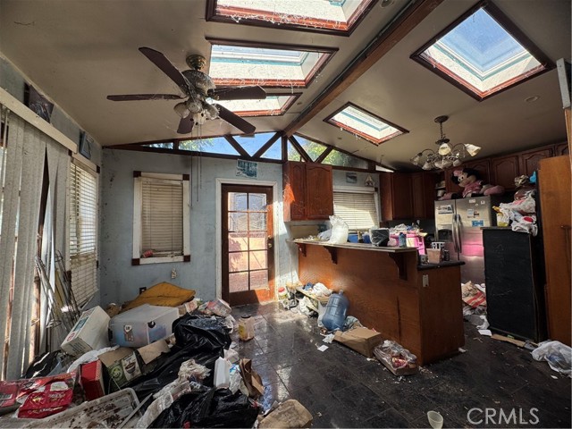 Detail Gallery Image 12 of 17 For 419 N Mott, Los Angeles,  CA 90033 - 5 Beds | 3 Baths